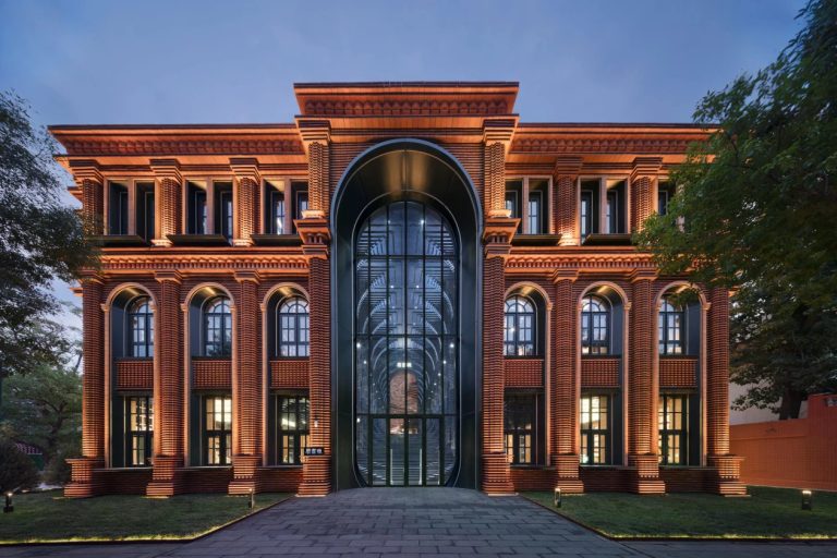 Tianjin Zhongshuge – Khi gạch đỏ kể chuyện đổi mới