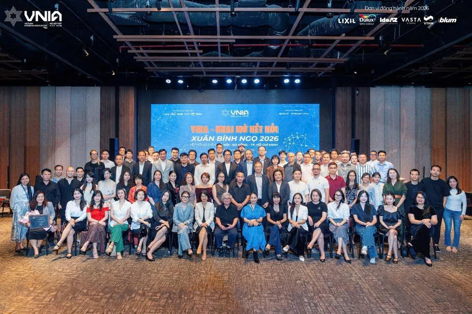 z7704295963030_2abf490a5ec8444c6f55583958f5629a